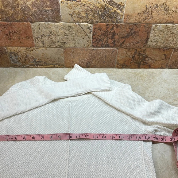 Abercrombie & Fitch White Textured Knit Sweater Women’s Medium Long Sleeve A&F - Picture 6 of 10
